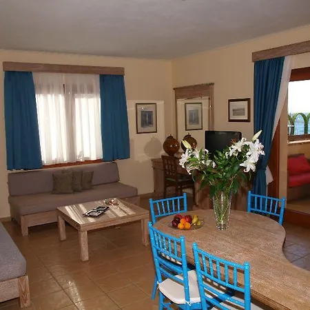 Hotel de apartamente Mylos (adults Only) 4*